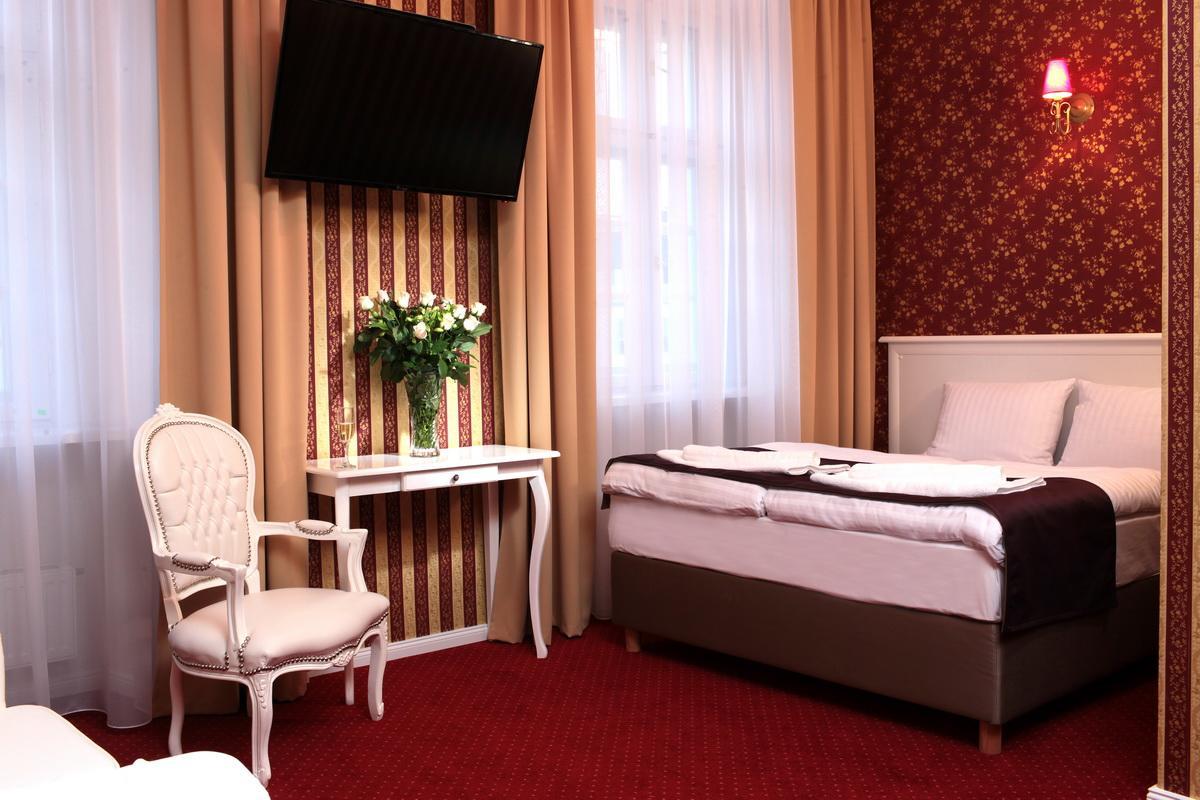 Hotel Court Park Nysa Ngoại thất bức ảnh