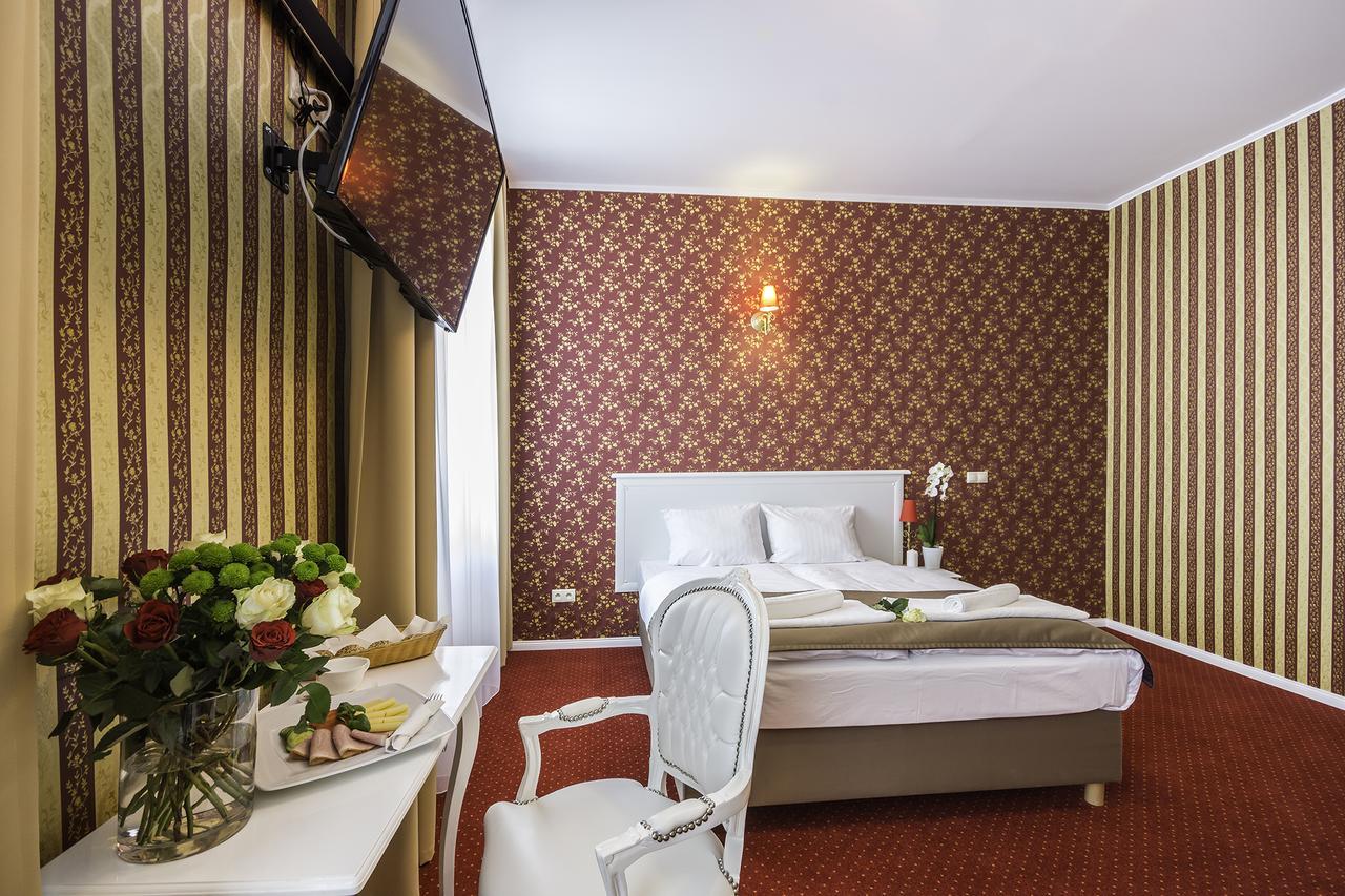 Hotel Court Park Nysa Ngoại thất bức ảnh